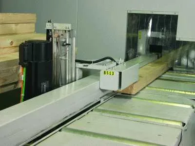 Alimentación de vigas a la máquina