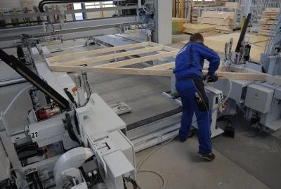 Trabajador en la WEK 120